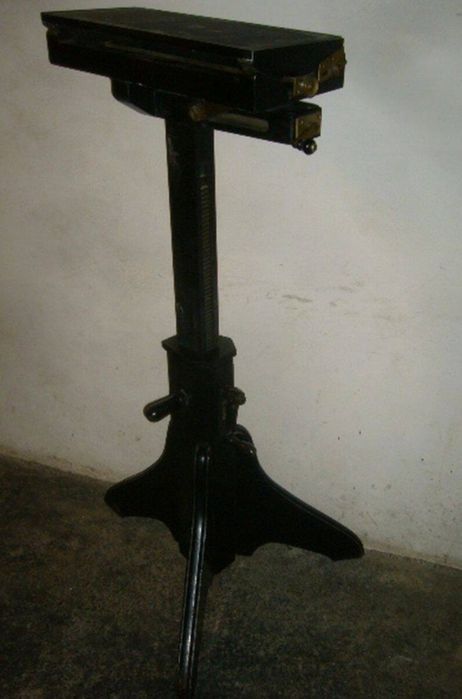 Stativ camera-foto antic din lemn.Neue Gorlitz