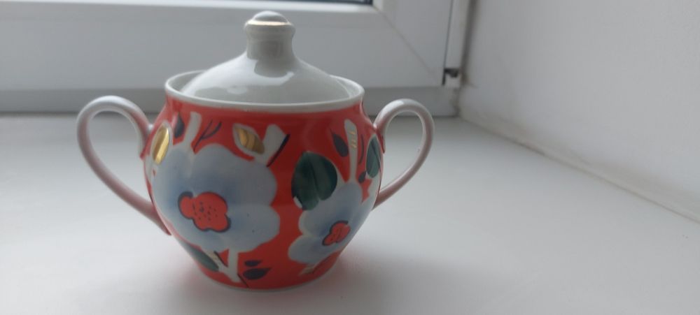 Продам Сахарницу