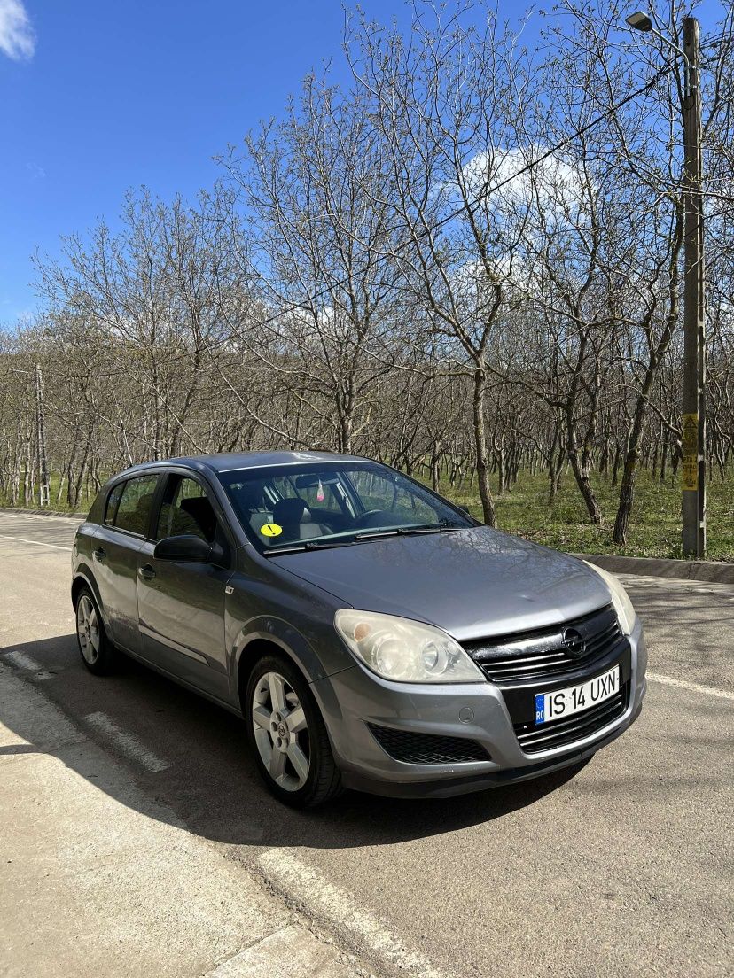 Opel Astra H 1.6 Benzină+GPL