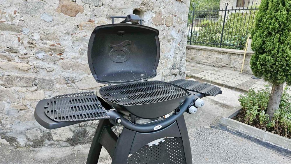 BBQ WEBER Grill Top !