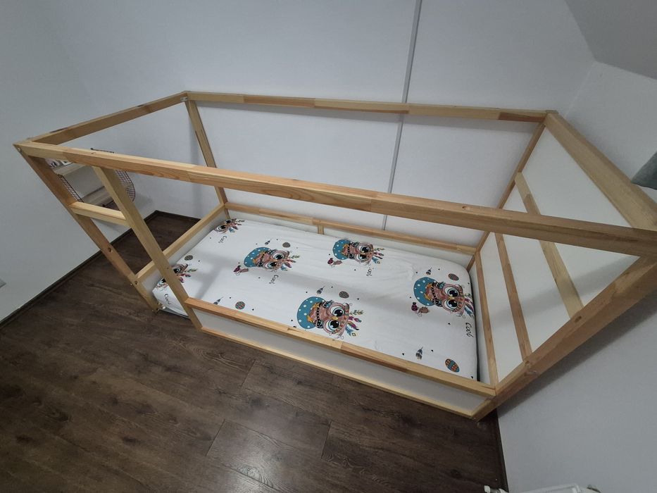 Vând pat pentru copii Kura de la Ikea 90×200