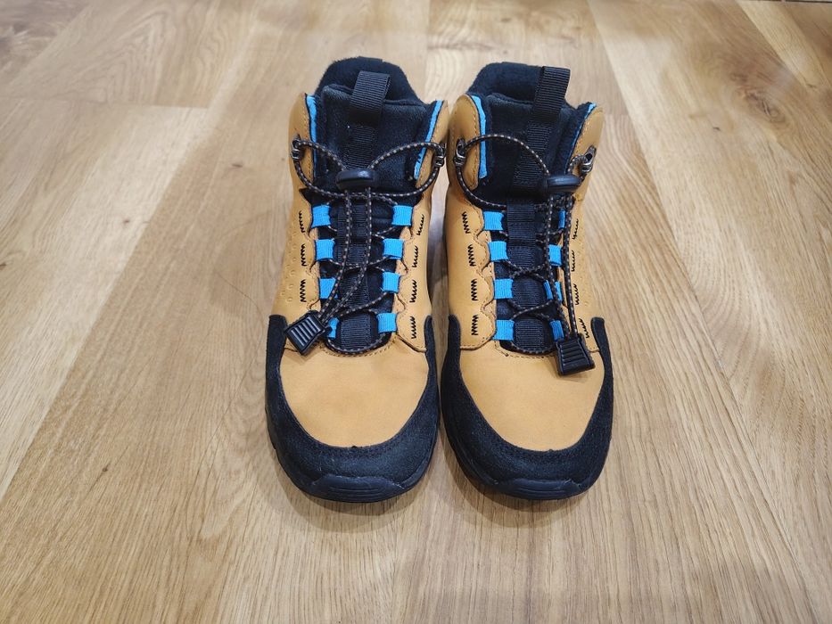 Зимни боти Reserved