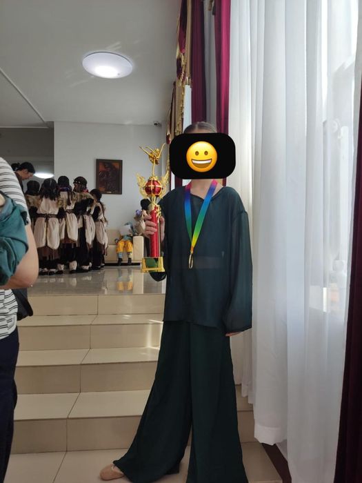 8-9-10 жаска келеди әдемі кастюм жылтырак