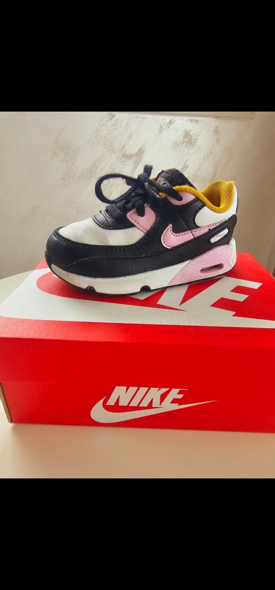 Nike air max детски маратонки 25 размер