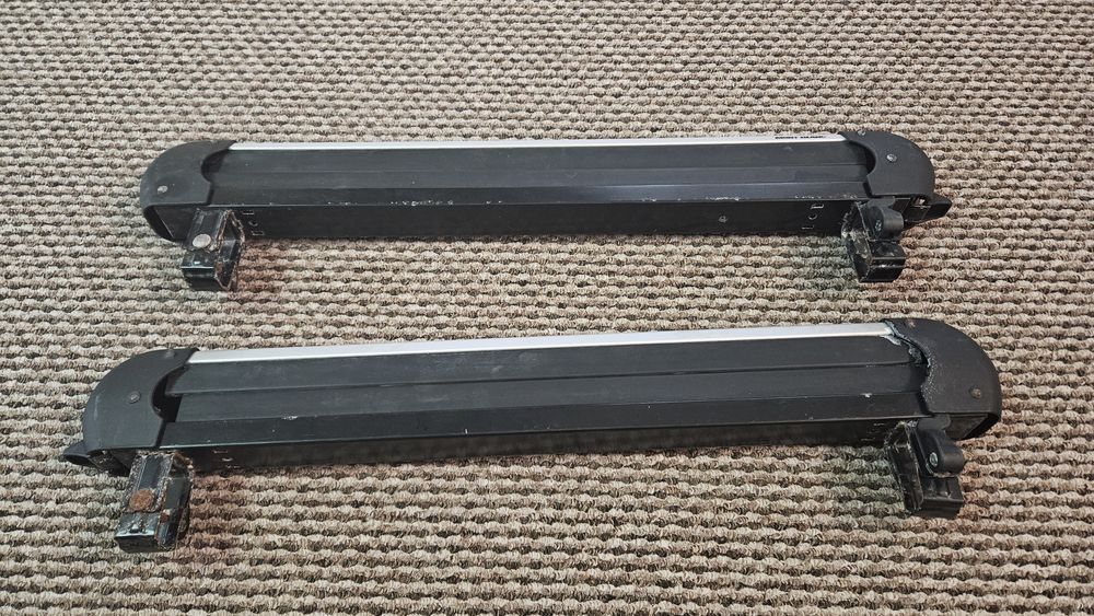 Suporturi auto pentru schiuri Mont Blanc