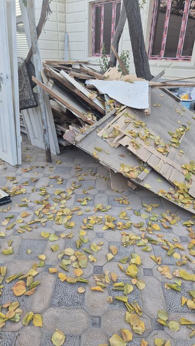 Продаётся дрова из под окон и дверей