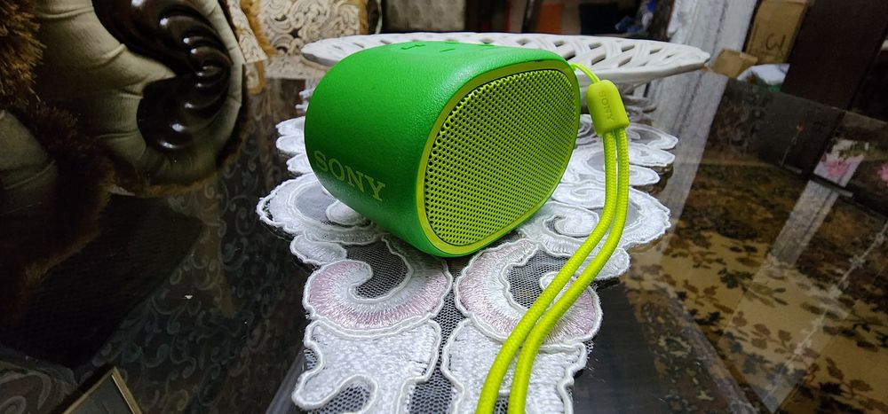 Колонка музыкальная Sony оригинал пользована мало