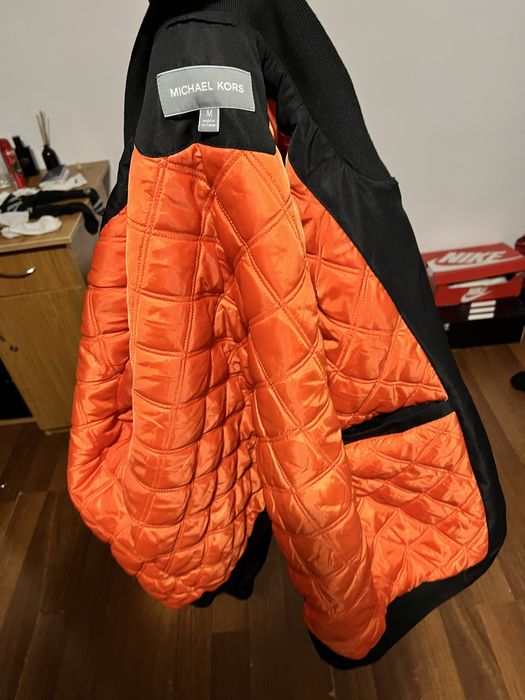 Vând geaca originala michael kors barbati