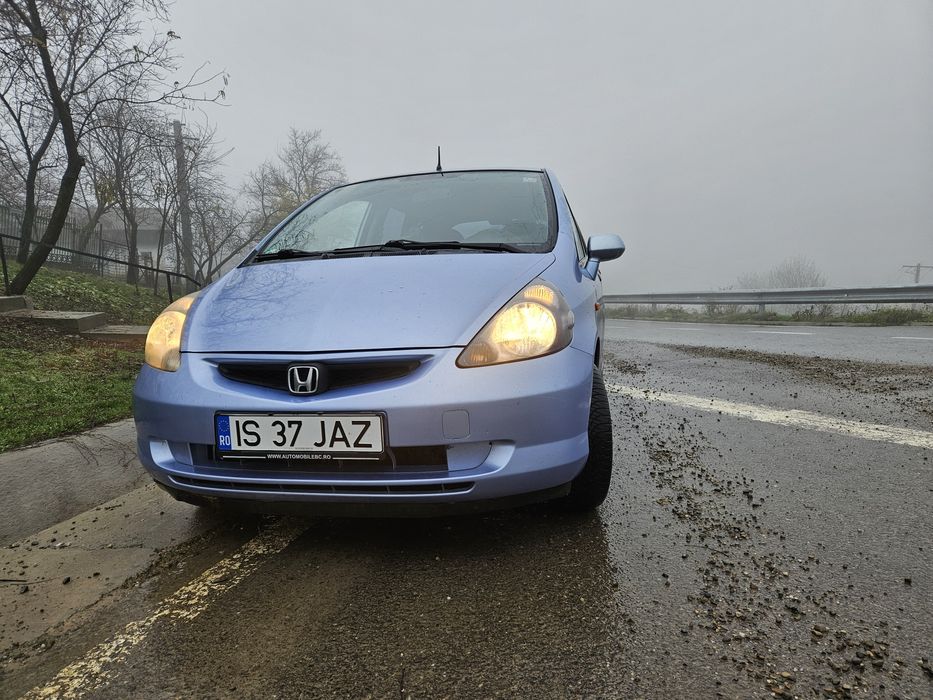 Vand Honda Jazz automată