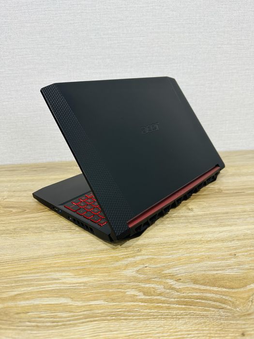 Недорого ACER Nitro Core i5-8 Ядерный с мощной GTX1650 Видеокартой