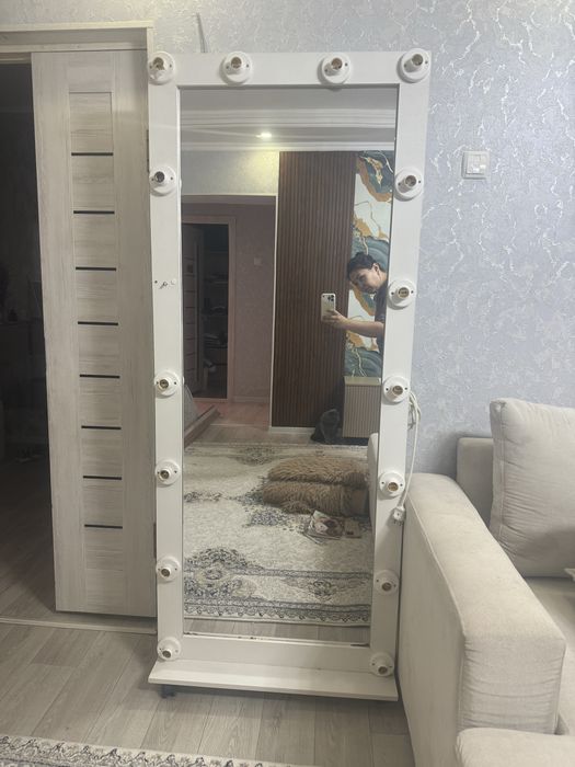 Зеркало большое Срочно