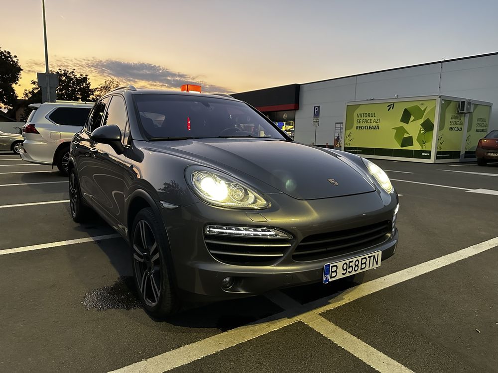 Porsche Cayenne Diesel //PANORAMIC//Pachet TURBO//Full piele