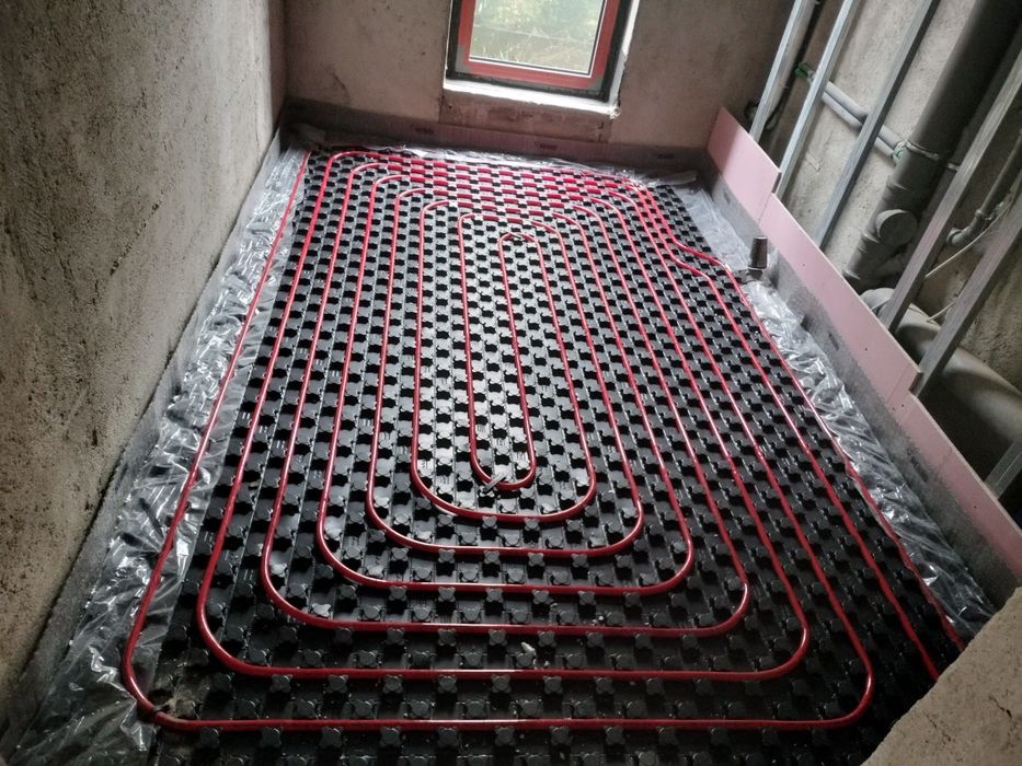 Pardoseala Calda manopera 8€mp