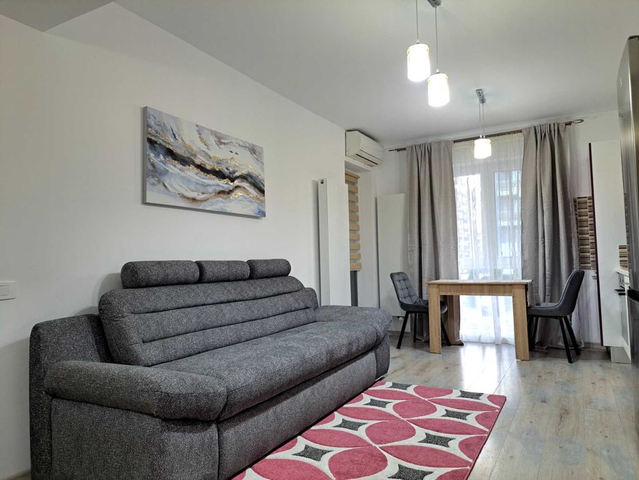 Apartament de închiriat pe termen lung.