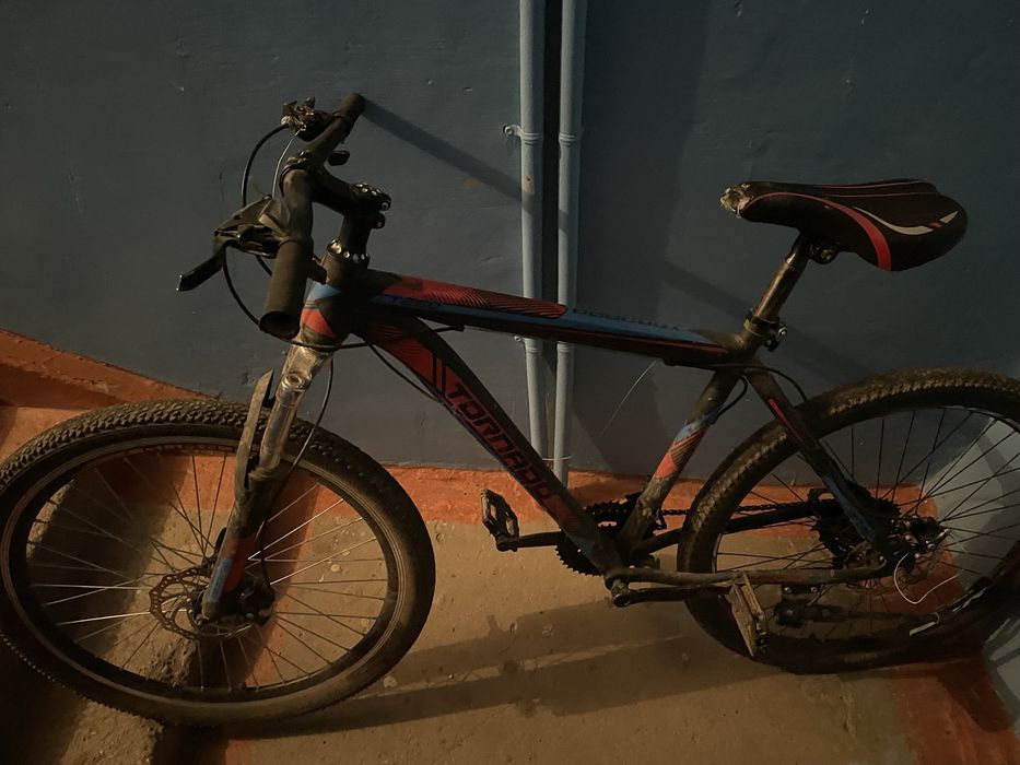 велосипед, торнадо, проблема только в тормозах, и седушка.