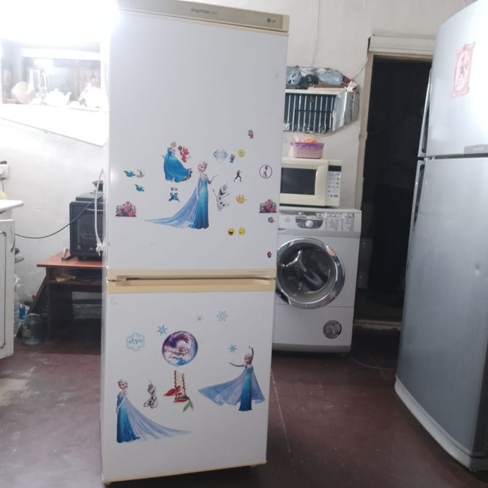 Продам рабочий холодильник