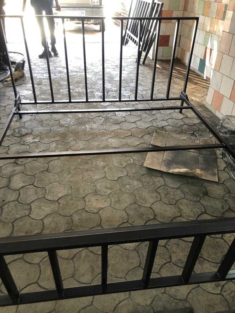 Кровать самодельная из металла