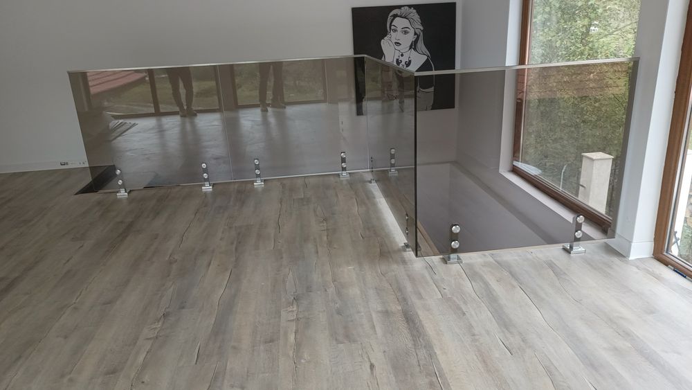 Balustrade din sticlă și Inox