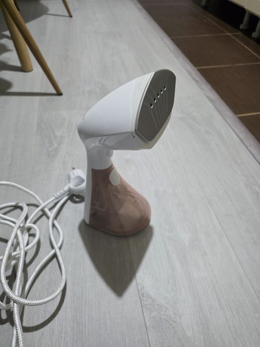 Fier de calcat vertical Philips