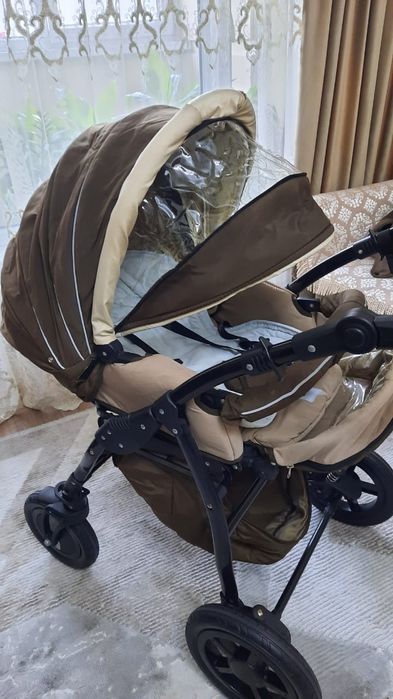 Детская коляска.