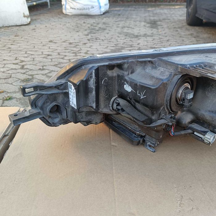 Oригинални фарове Nissan Qashqai J 11 2017-