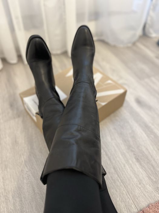 Cizme pana la genunchi din piele Zara