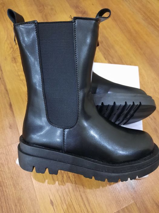 Продам женские обувь