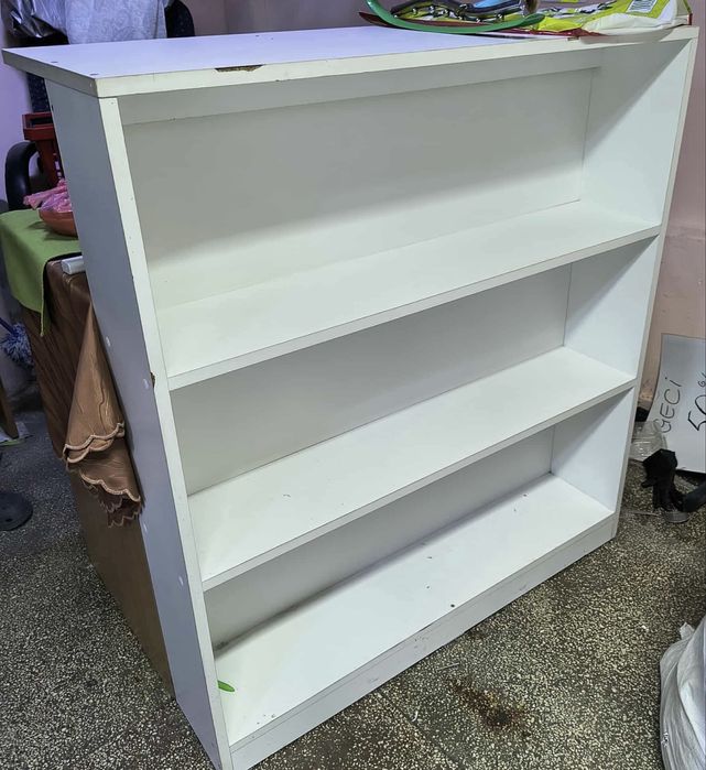 Vand stendere,busturi,mobilier