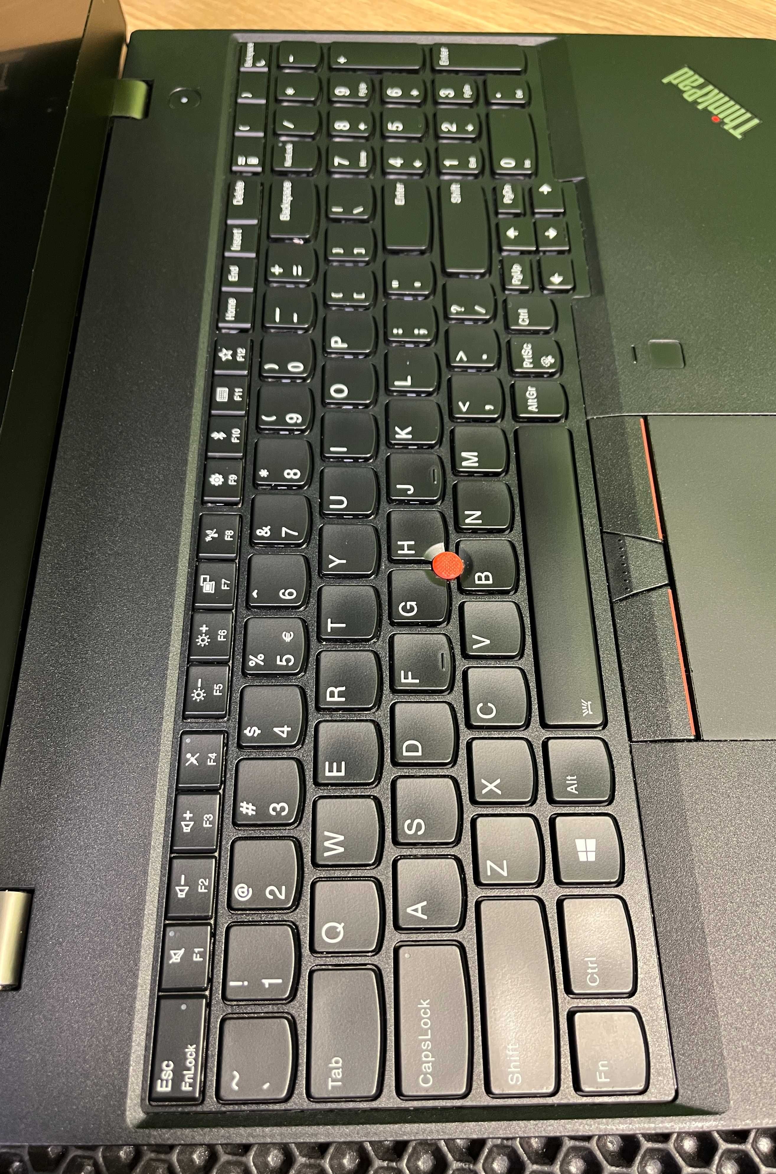 LENOVO THINKPAD P52S. Core i7-8560U 1.9/4.2GHz, 16/256 GB, NV Quadro