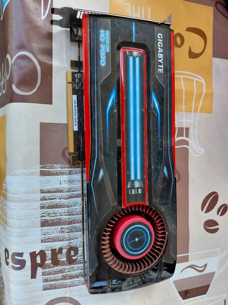 Видео карта gigabyte