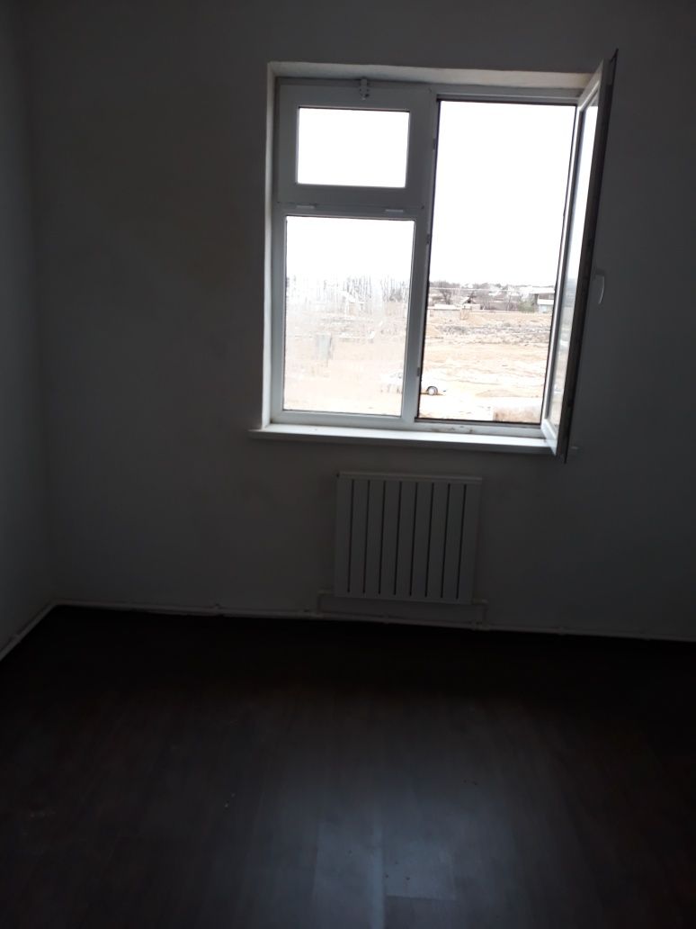 Kumushkonda 3 xonali kvartira sotiladi