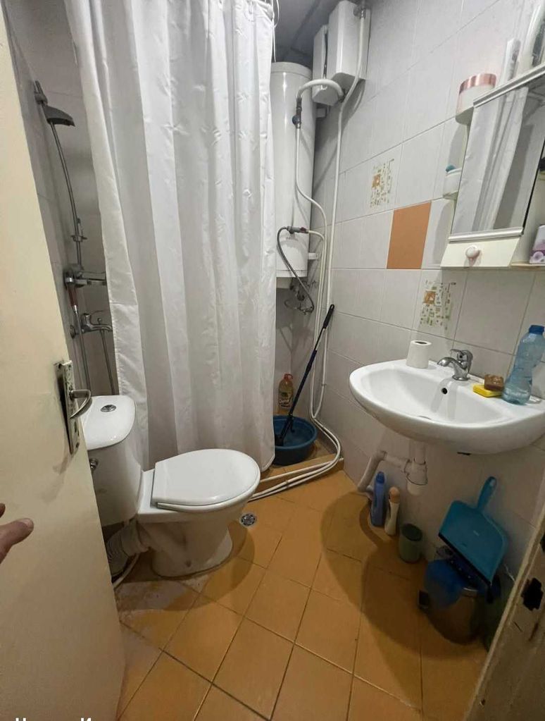 Продава се Двустаен апартамент в Добрич, Център - 85 кв.м за 918 €/кв.м - Снимка #5