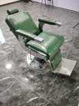 Barber kreslo yangi ishlatilmagan