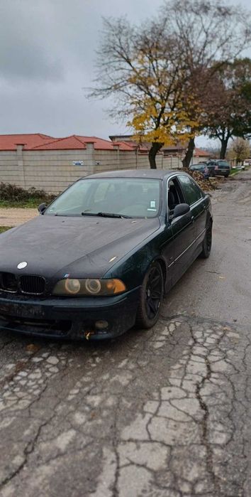 На части 528 ръчка