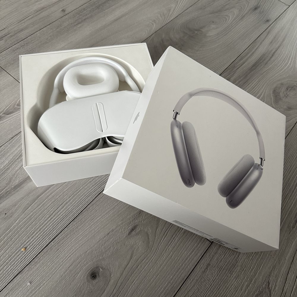 AirPods max silver noi