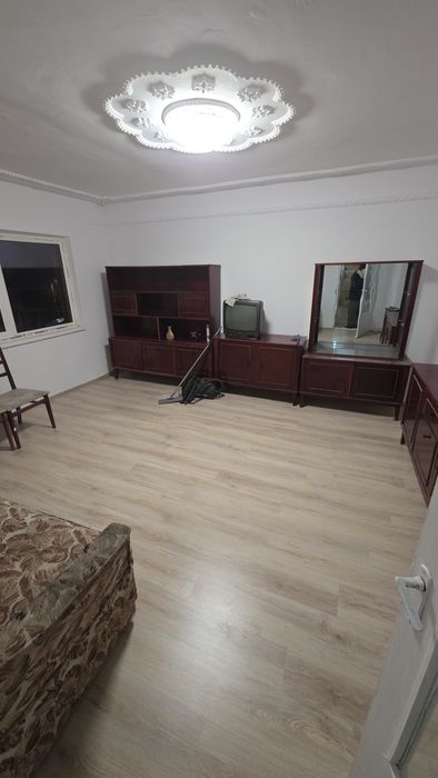 Apartament 2 camere de inchiriat