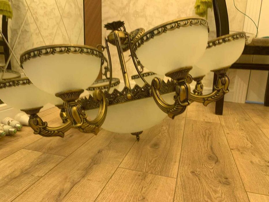 XAR hil turdagi lyustralar