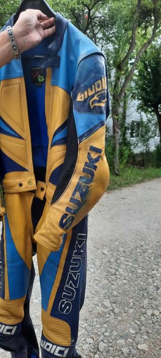 Costum moto Suzuki