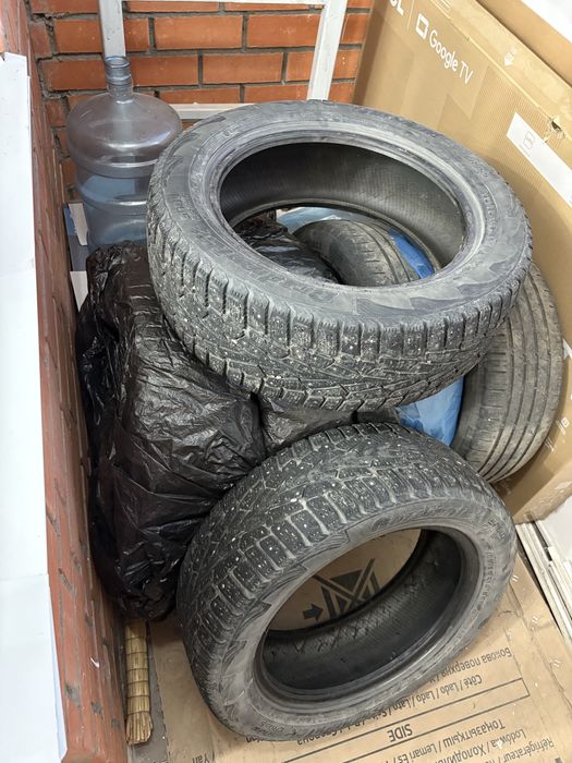 Продам резину 205/55/16