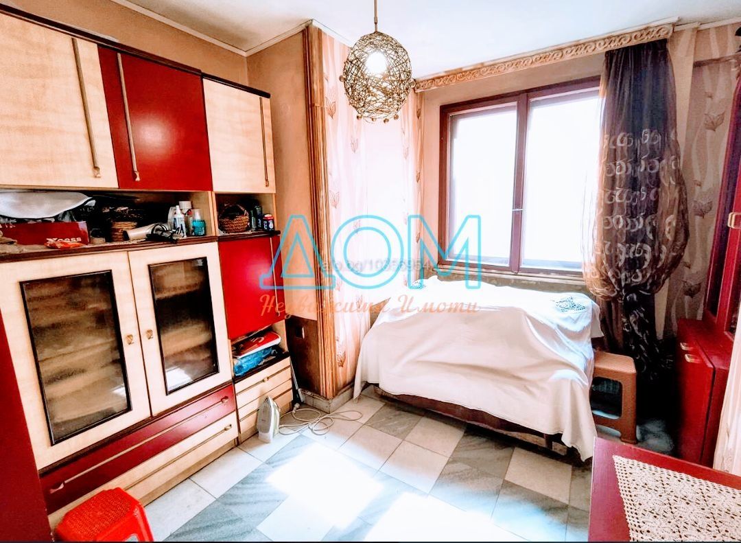 Продава се Многостаен апартамент в Бургас, Център - 92 кв.м за 2028 €/кв.м - Снимка #5
