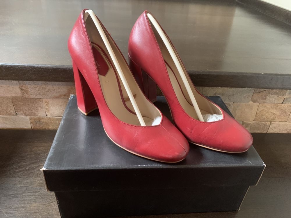 Pantofi Zara piele rosie toc gros marimea 39