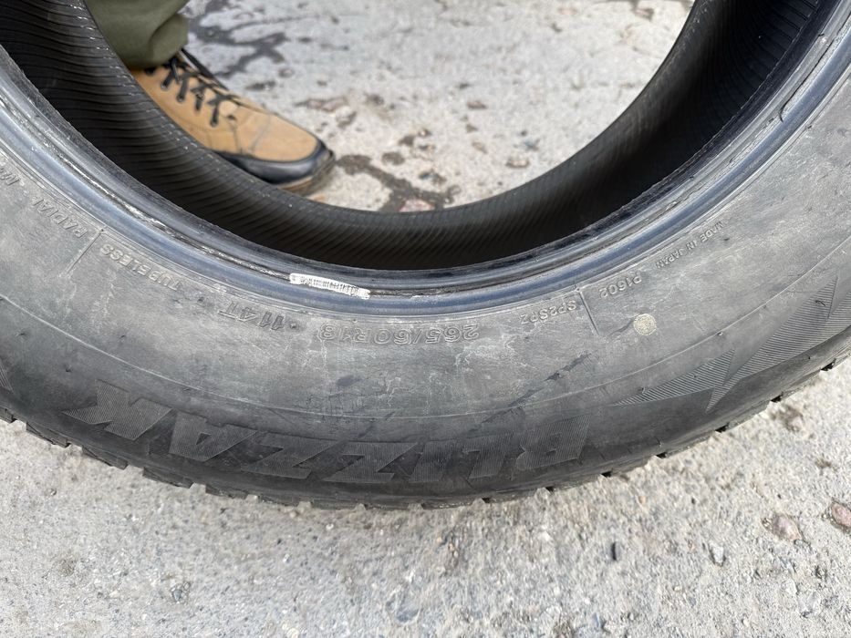 Продам шины  bridgestone blizzak  265/60 R18  б/у ,как новые!!