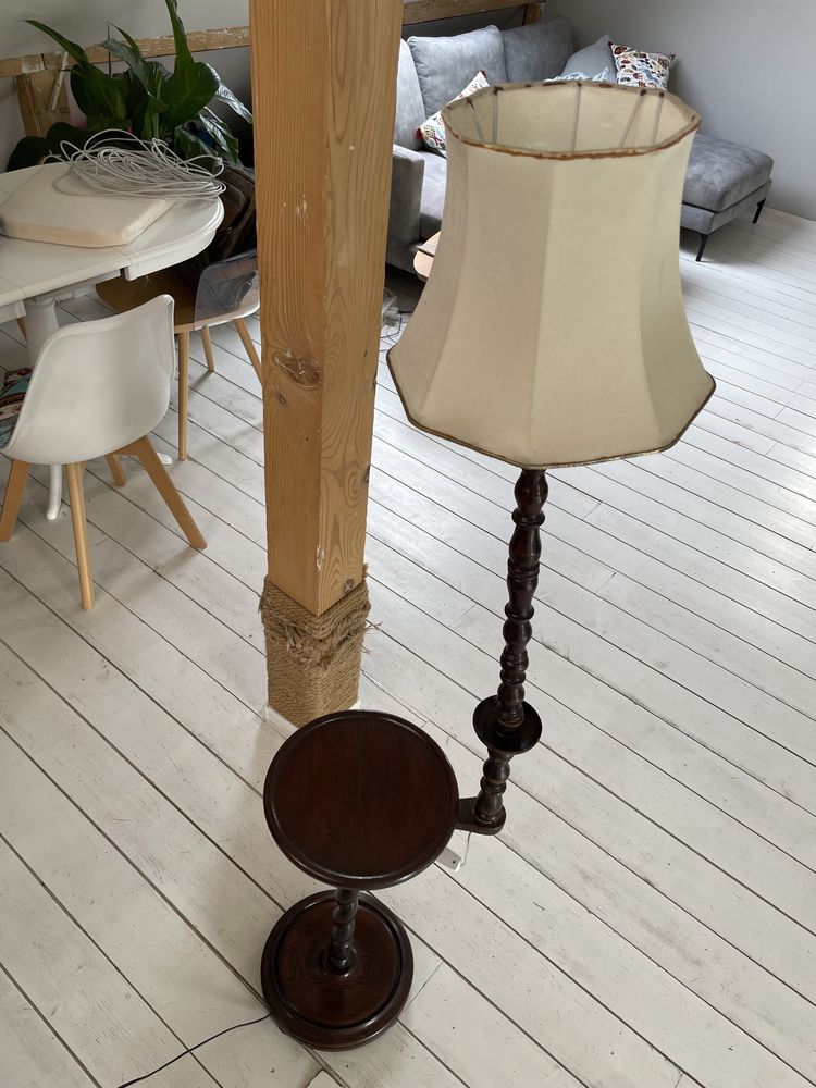 Lampa vintage functionala