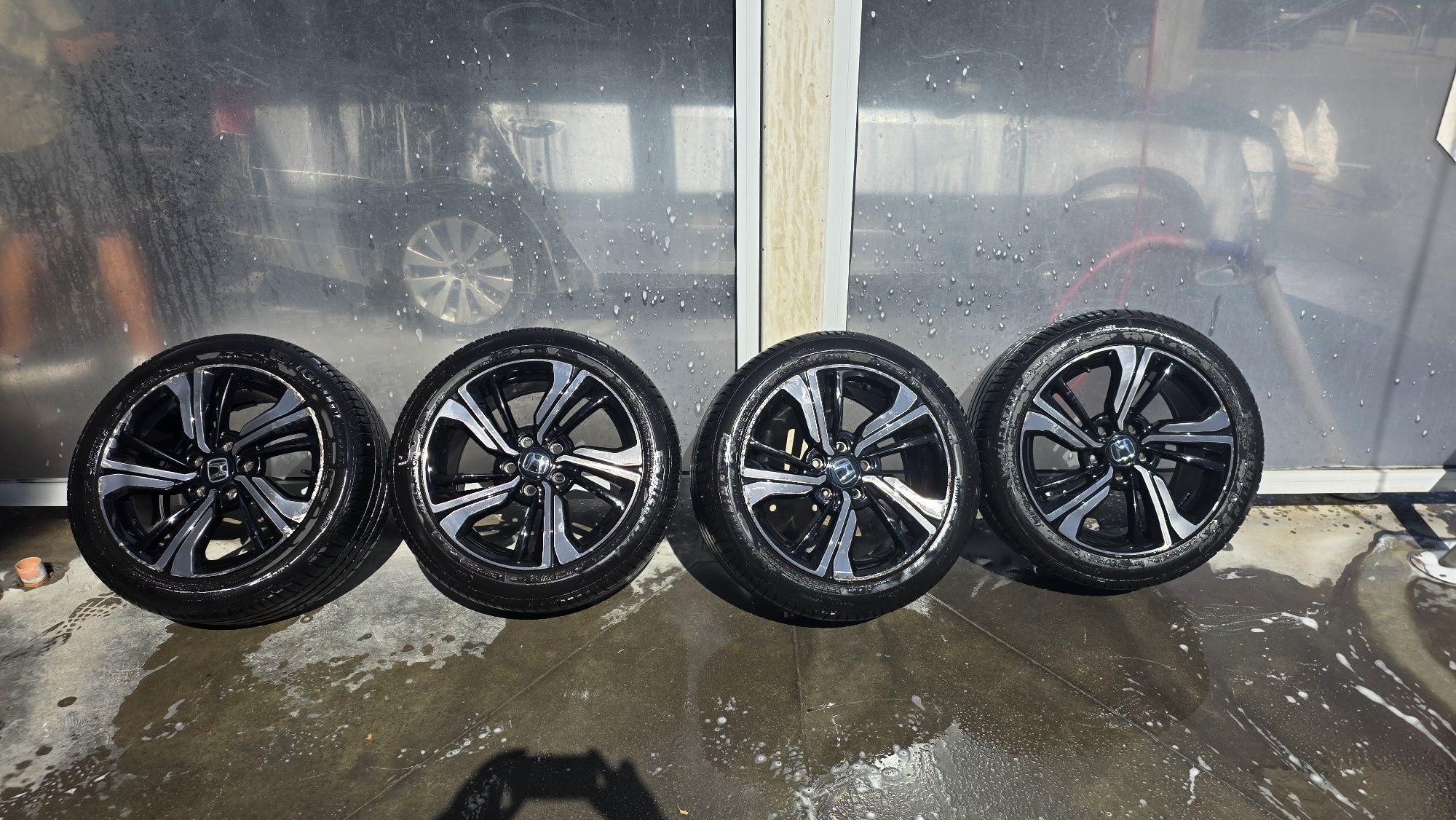 Оригинални джанти с гуми Michelin 235 45 R17 летни dot 2023