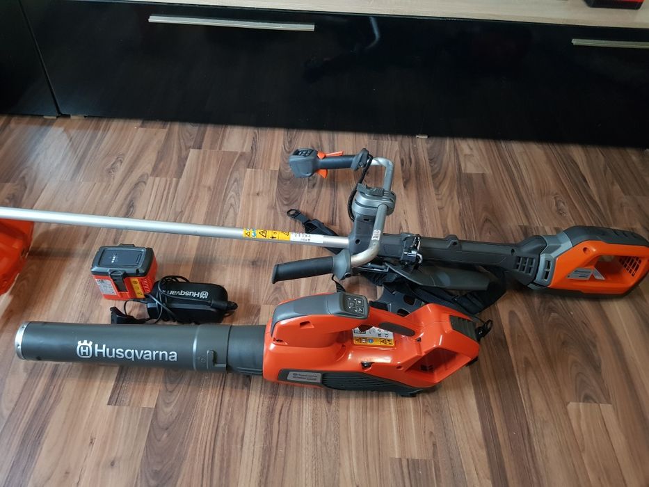 Motocoasă Husqvarna 535IFR și Suflantă  Husqvarna  525IB aproape NOI