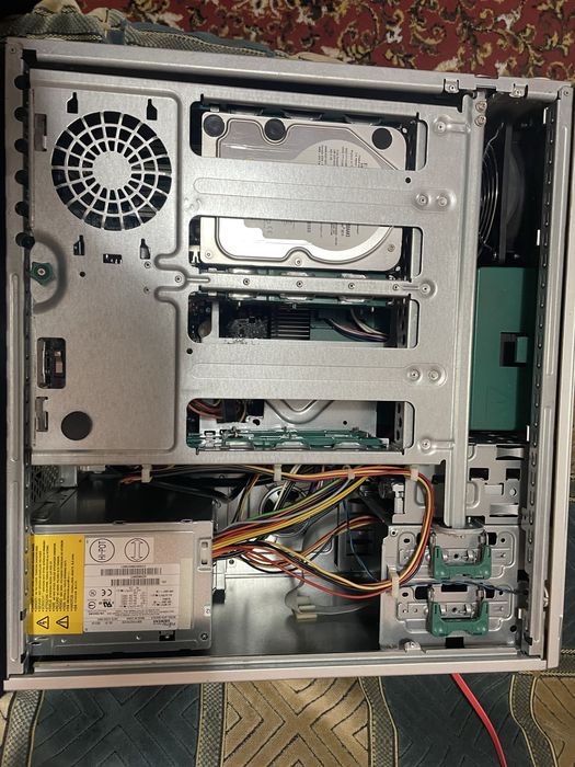 Pc Fujitsu Siemens + monitor LG