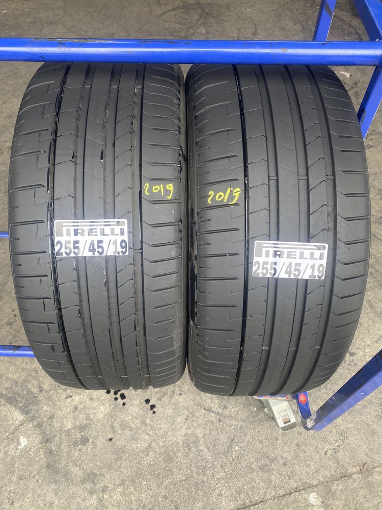 255/45/19 Pirelli Vara