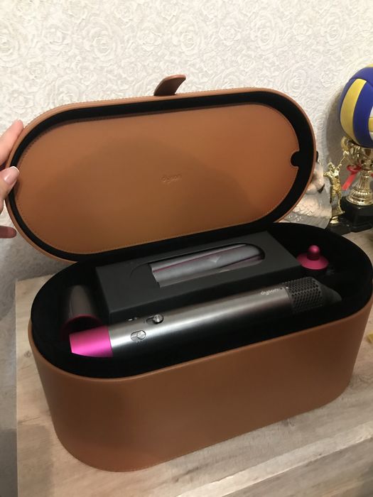 продам фен стайлер Dyson Supersonic