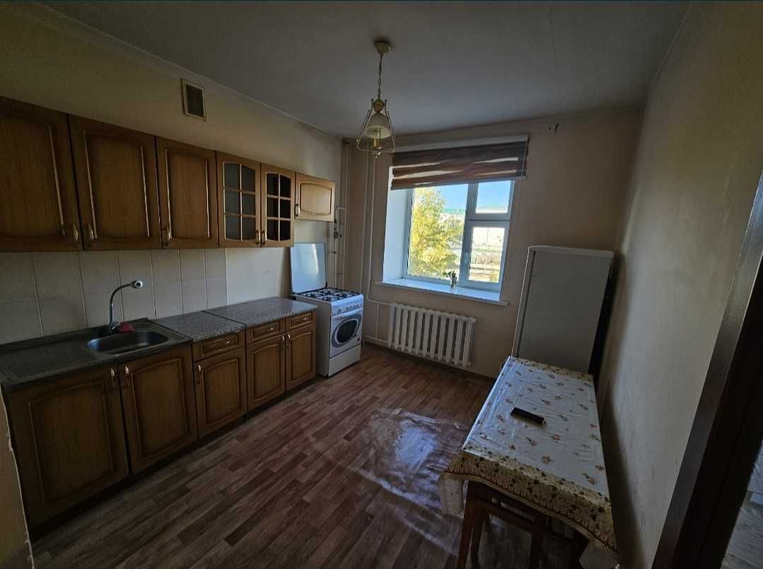 2-комнатная квартира, 62 м², 2/5 этаж, 5 мкрн, президентская школа