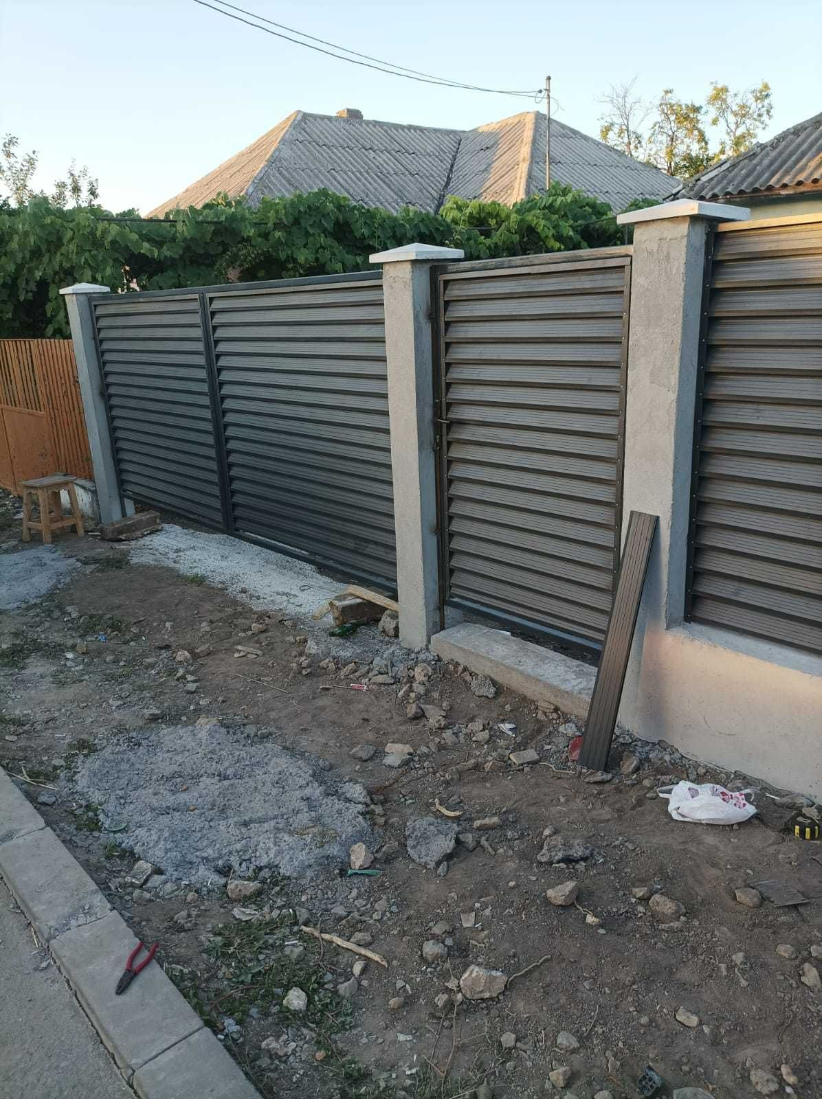 Construim garduri din panou jaluzele, sipca metalica, BCA tabla plasa